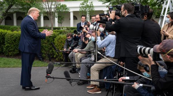 Trump acuză OMS că este "o marionetă a Chinei"