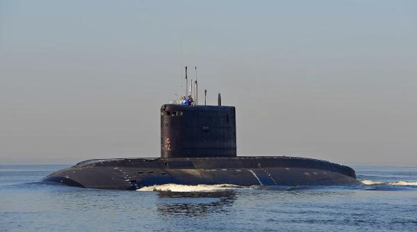 Submarinele rusești Rostov-pe-Don și Kolpino, exerciții în Marea Neagră