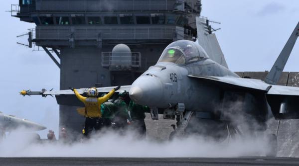 USS Theodore Roosevelt revine pe mare după ce avioanele de vânătoare ale Chinei au intesificat 'hărțuirea' US Army