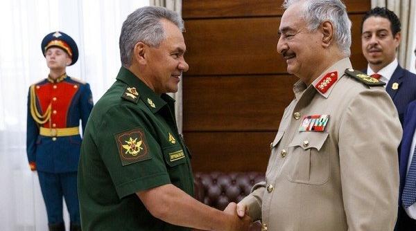 Rusia susţine cu bani falşi armata mareșalului Khalif Haftar. Malta a confiscat 1,1 miliarde de dolari în monedă libiană