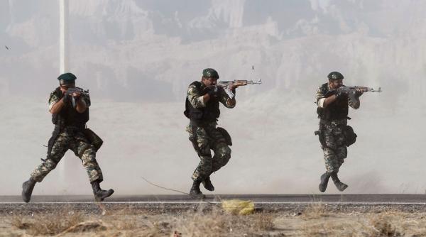 Forțele iraniene au deschis focul asupra unui vehicul cu migranți afgani, ucigând trei persoane