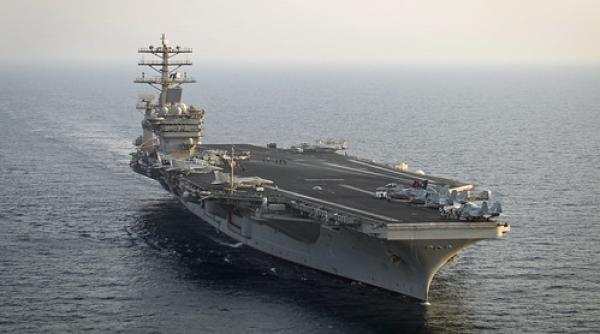 Imaginile din satelit arată că Iranul ar fi construit o replică a unui portavion american din clasa Nimitz