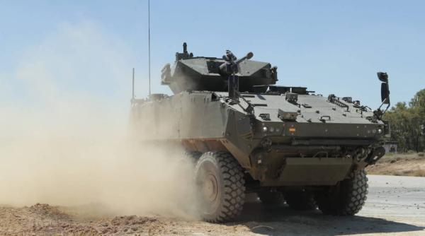 Spania vrea să achiziţioneze 1.000 de transportoare blindate de tip Piranha V