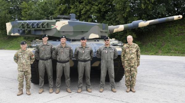 Ungaria a primit primele două tancuri germane Leopard 2A4