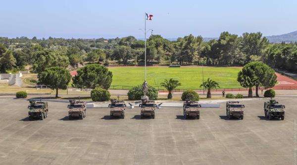 Armata franceză a primit un nou lot de vehicule blindate din seria VBMR de tip Griffon