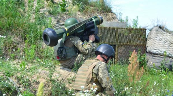 Militarii ucraineni au testat sistemele antitanc Javelin (Video)