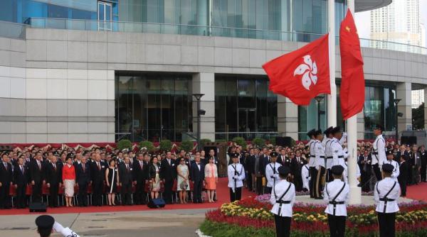 Peste o jumătate de milion de rezidenţi din Hong Kong au votat la alegerile primare ale partidelor pro-democraţie