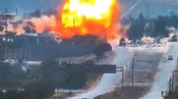 Siria: Atac cu maşină-capcană asupra unui convoi militar ruso-turc (Video)