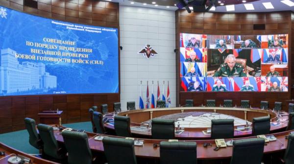 Vladimir Putin a ordonat executarea unei verificări inopinate fără precedent a trupelor