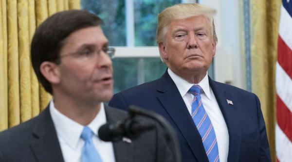 Donald Trump a discutat în privat despre înlocuirea secretarului apărării Mark Esper după alegeri