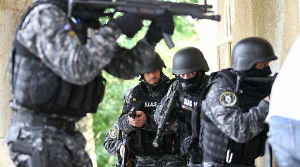 'Mascații' au descins la un coleg din forțele speciale SIAS. Din greșeală