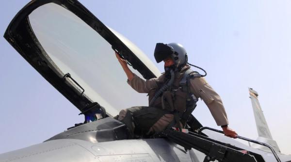 Un pilot de F-16 nu a avut nicio șansă și a fost surclasat într-o lupta simulată împotriva inteligenței artificiale 