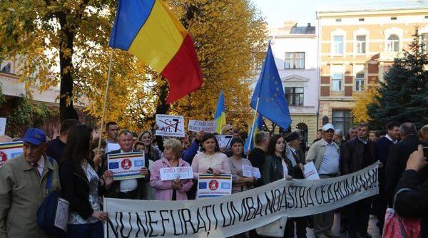 Clase cu predare în limba română din regiunea Cernăuți aproape de desființare