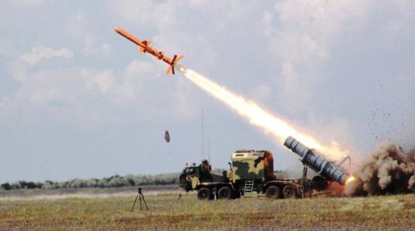 Ucraina a aprobat introducerea în serviciul de luptă a noului sistem de rachete de costă RK-360MȚ „Neptun”