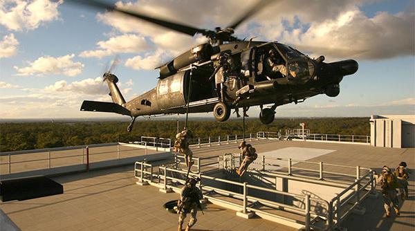 Știrile zilei: Centru Black Hawk în România; Trei războaie pe care interesele Rusiei le-ar putea provoca; Un Su-27 a încălcat spațiul aerian al NATO iscând un scandal diplomatic