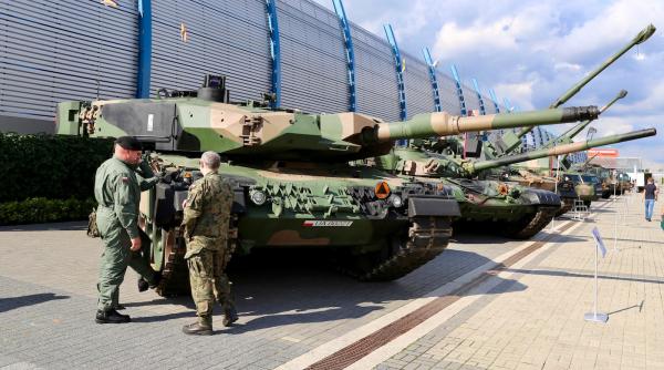 Armata poloneză a prezentat tancul Leopard 2PL, versiunea modernizată a versiunii 2A4 (Foto)