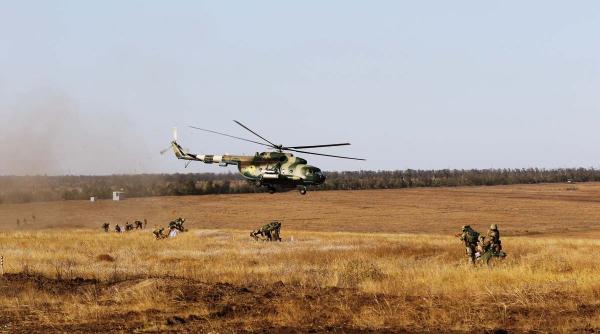 Manevrele militare ucrainene “Efort comun 2020”: Exercițiu de respingere a unei debarcări navale (Foto/Video)