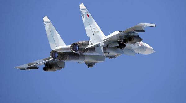 Un avion de vânătoare Su-30SM s-a prăbușit în Regiunea Tver din vestul Rusiei