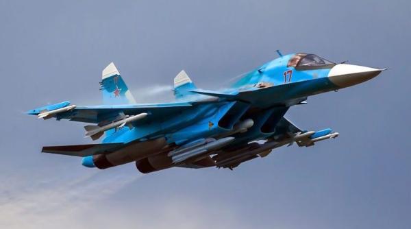 Avioane Sukhoi Su-34 din Rusia au făcut primul zbor nocturn în stratosferă