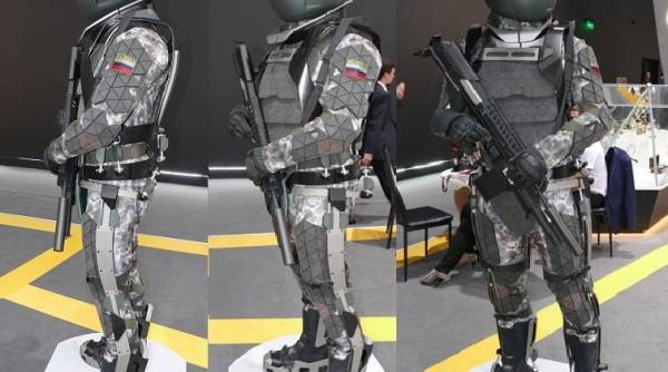 Drone de atac de mici dimensiuni vor fi integrate pe echipamentul de luptă de nouă generație al militarilor ruși