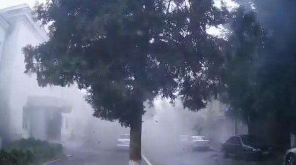 Armenia acuză Azerbaidjanul că folosește muniție cu dispersie în bombardamentele asupra orașului Stepanakert(Video)