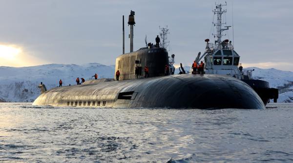Submarinul nuclear rus Oryol, exerciții în Marea Barents
