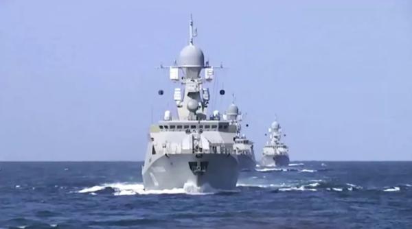 Rusia desfășoară manevre de amploare în Marea Caspică, avertizând astfel Azerbaidjanul și Turcia