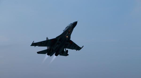 Dogfight între F-16 și Su-30 în spațiul aerian al Taiwanului