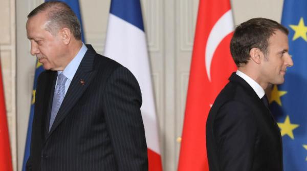 Combaterea militantismului islamist | Erdogan îl acuză pe Macron că vizează ''reglarea conturilor'' cu musulmanii
