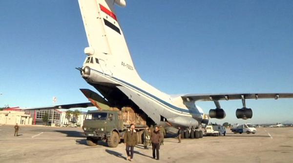 Rusia a intensificat transferul de arme și echipamente militare spre Siria, pe cale aeriană și maritimă