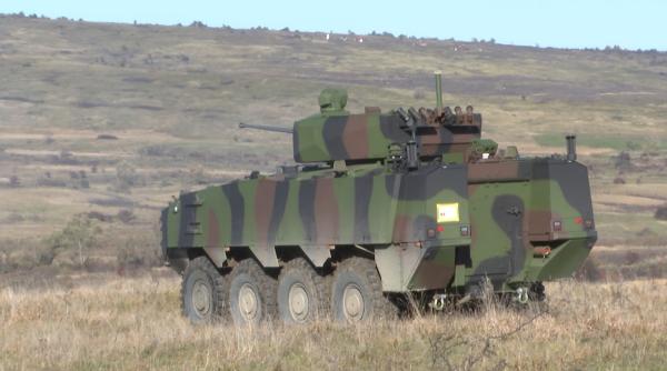Armata a testat sistemele de armament ale transportoarelor Piranha V (Video)