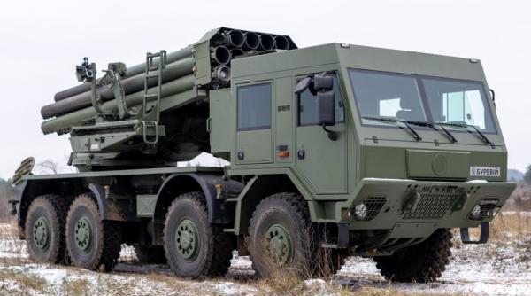 Ucraina a prezentat şi testat lansatorul multiplu de rachete Bureviy (Foto/Video)