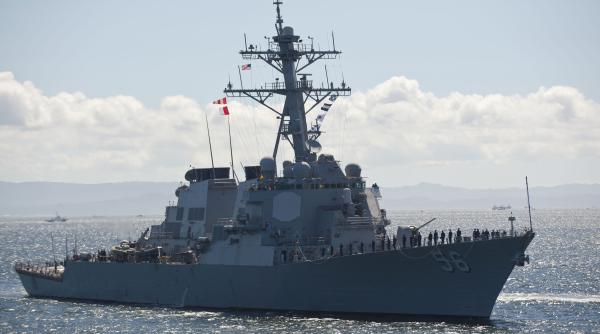 Autoritățile ruse acuză: Un distrugător american a încălcat frontiera maritimă a Rusiei