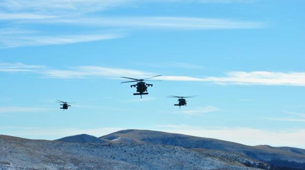 Amplu exerciţiu militar desfăşurat în Braşov. Militarii români şi americani au participat la ”WOLF STRIKE 20”