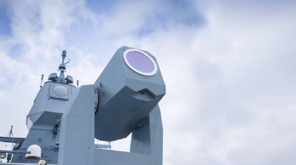 Rheinmetall va testa o nouă armă lase de la bordul fregatei germane F124 Sachsen