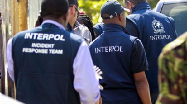 Interpol atenţionează statele membre să se pregătească pentru acţiuni ale crimei organizate centrate pe vaccinurile anti-coronavirus