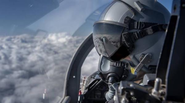 Avioane de luptă americane desfășoară exerciții privind distrugerea tehnicii militare de producție rusească