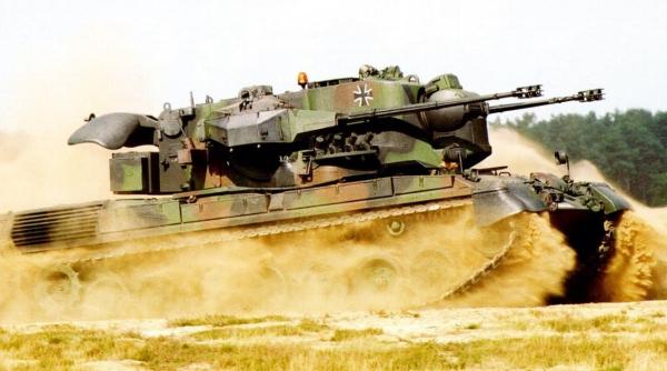 Germania: Complexele antiaeriene Gepard, de vânzare pentru Qatar