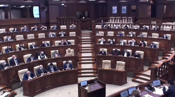 Republica Moldova: Limba rusă capătă statutul special de “limbă interetnică”