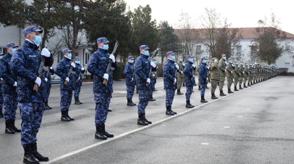 Început de carieră în Forţele Navale
