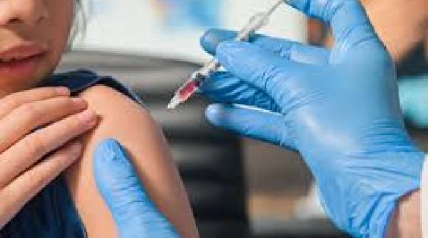 Vaccinarea sârbilor din nordul Kosovo naște noi dispute