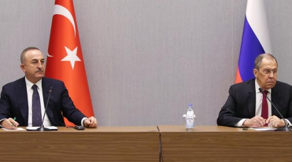 Turcia continuă să sfideze NATO. Cooperarea militară ruso-turcă va continua în pofida sancţiunilor americane