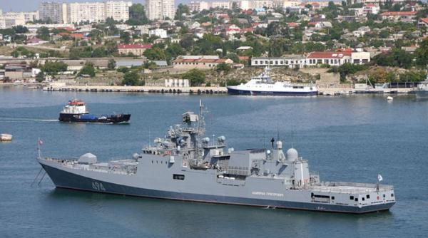 Rusia menține în estul Mării Mediterane o grupare navală formată din peste 10 nave de luptă