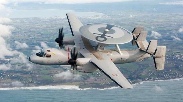 Franța cumpără avioane E-2D Hawkeye