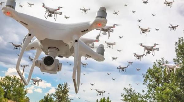 Războaiele viitorului: Roiurile de drone vor fi la fel de eficiente ca și armele nucleare