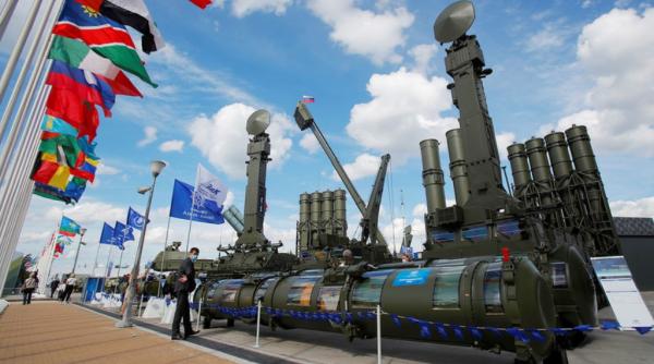 Rusia a exportat armamente în anul 2020 în valoare de 13 miliarde de dolari, la fel ca în 2019