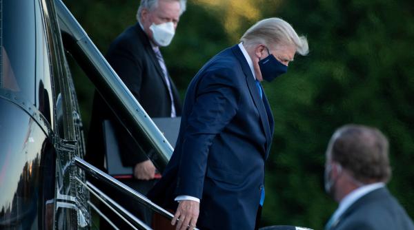 Trump, exclus din toate rețelele mari de socializare. YouTube îi suspendă canalul