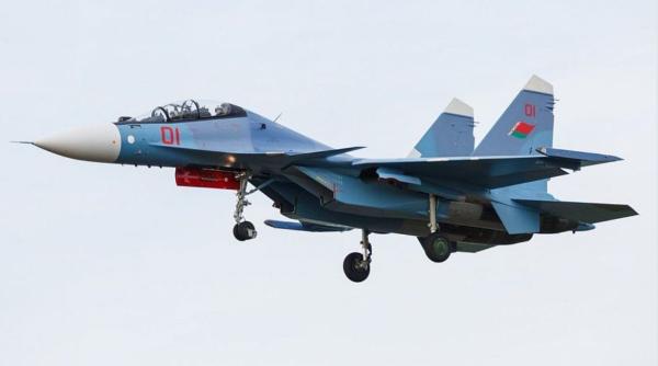 Belarusul a comandat din Federația Rusă noi avioane de vânătoare Su-30SM și elicoptere Mi-35