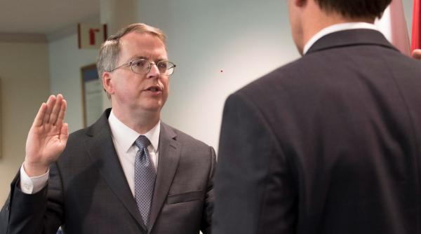 Biden a ales șeful interimar al Pentagonului. Lloyd Austin, propunerea din decembrie, trebuie să mai aștepte