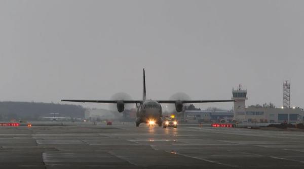 Materiale sanitare din Qatar aduse cu o aeronavă militară